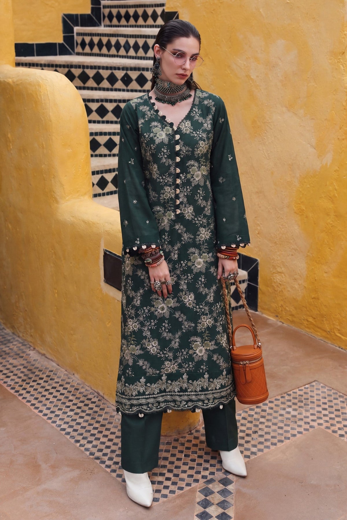 Safwa KEG-15 Olive Khaddar suit front