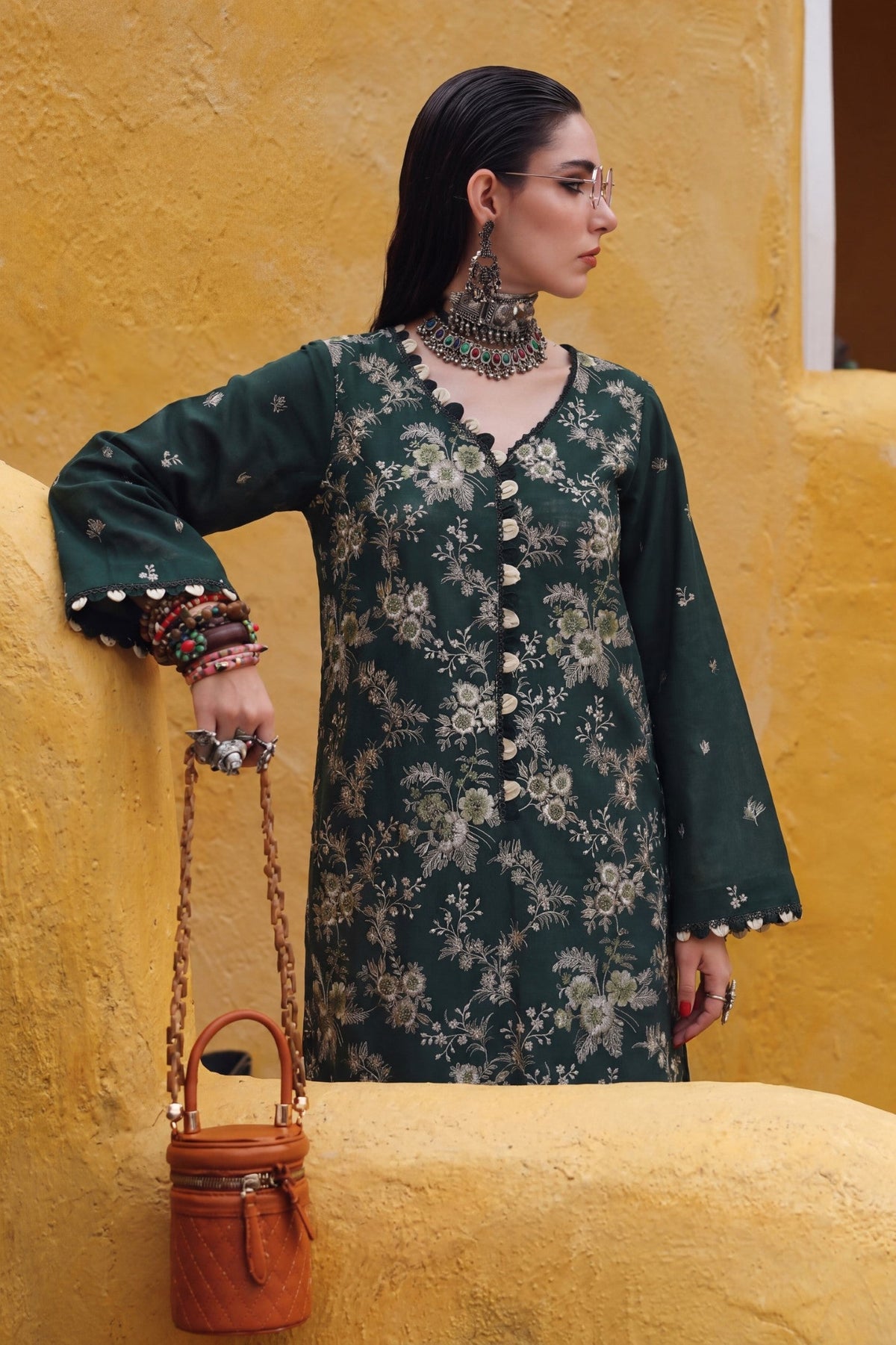 Safwa KEG-15 Olive Khaddar suit fabric