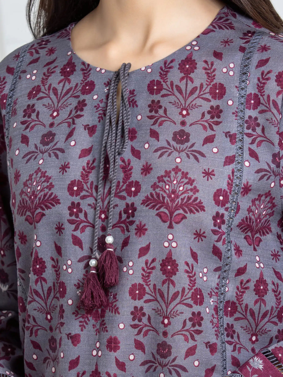 Edenrobe Grey Printed Khaddar Suit Image 3