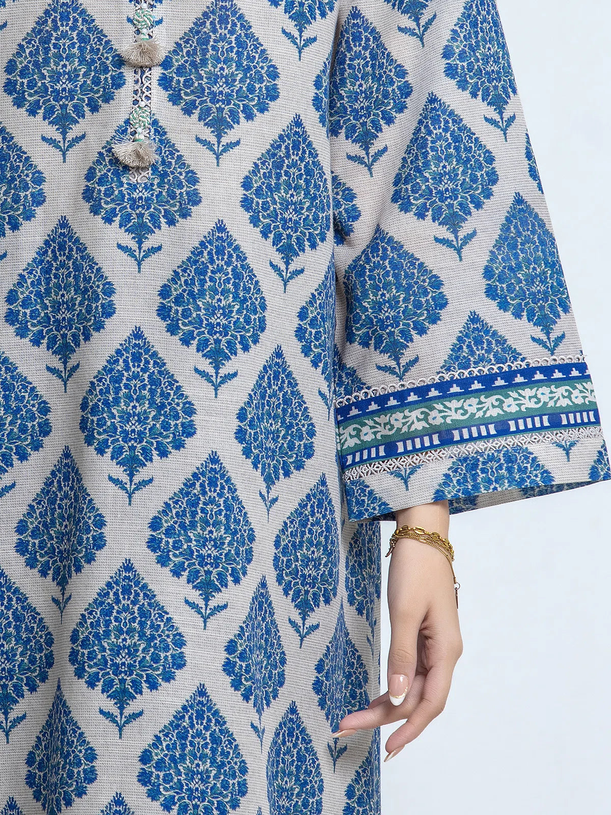 Edenrobe Ash Grey Printed Khaddar Suit Image 4