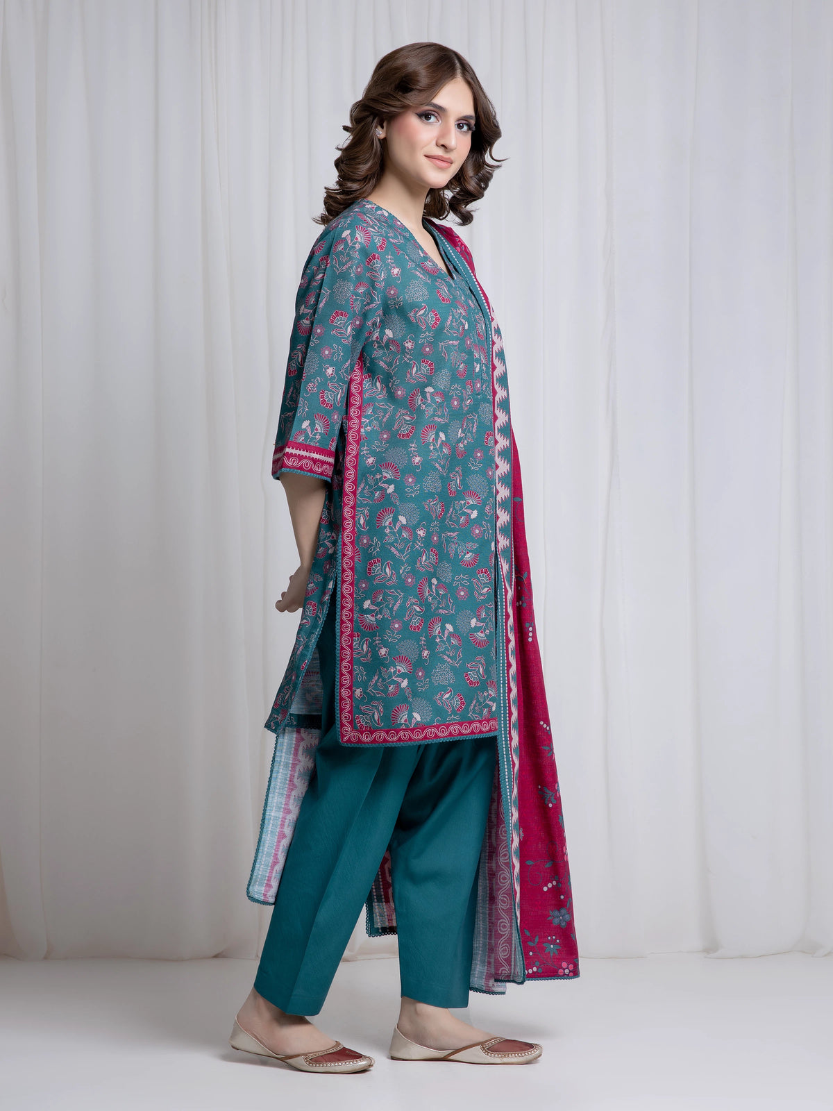 Edenrobe Teal Printed Khaddar Suit Image 5
