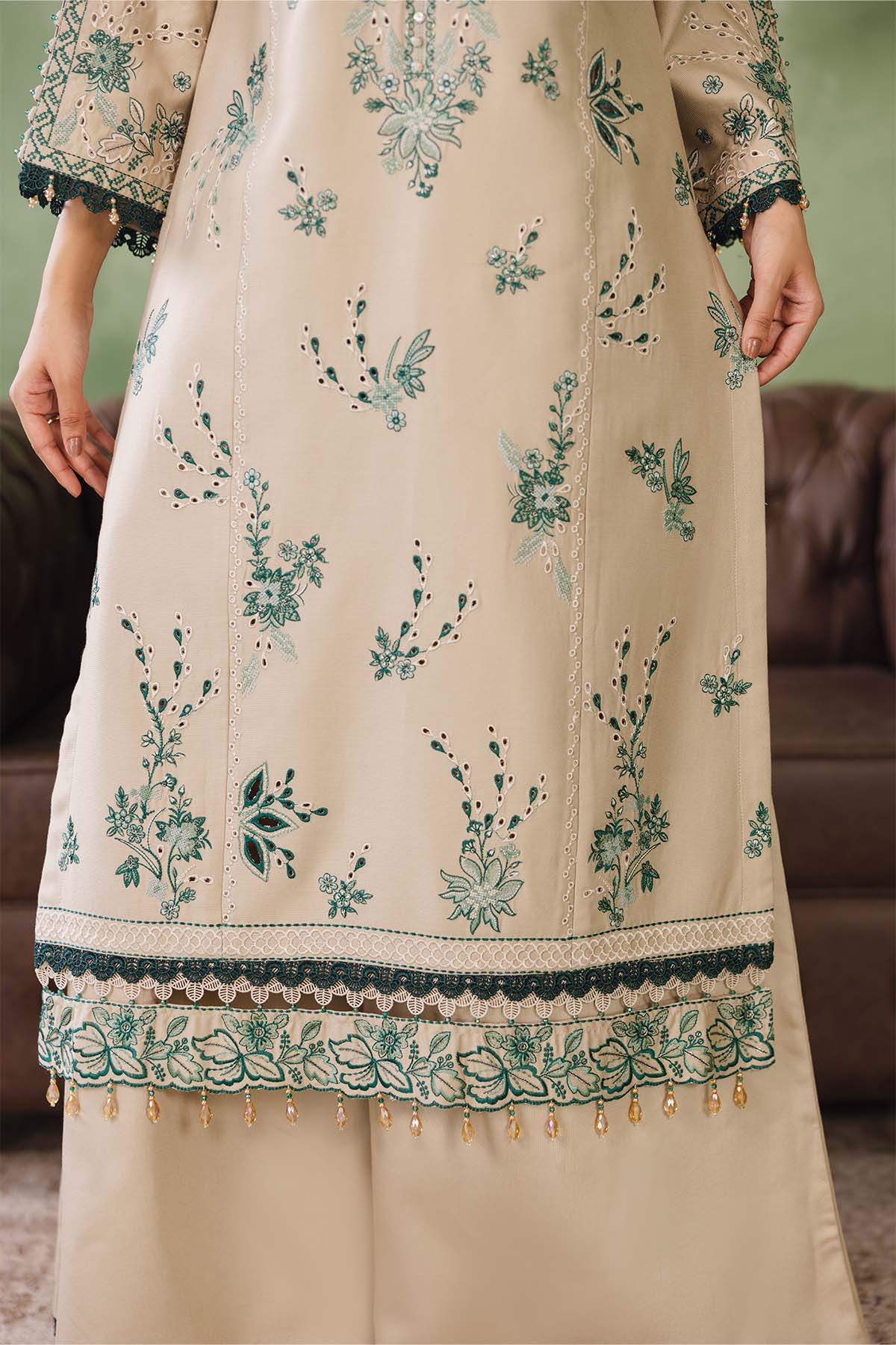 Peridot Cotray 594-A Unstitched 3-Piece Embroidered Cotray Suit - Al-Zafar Fabrics