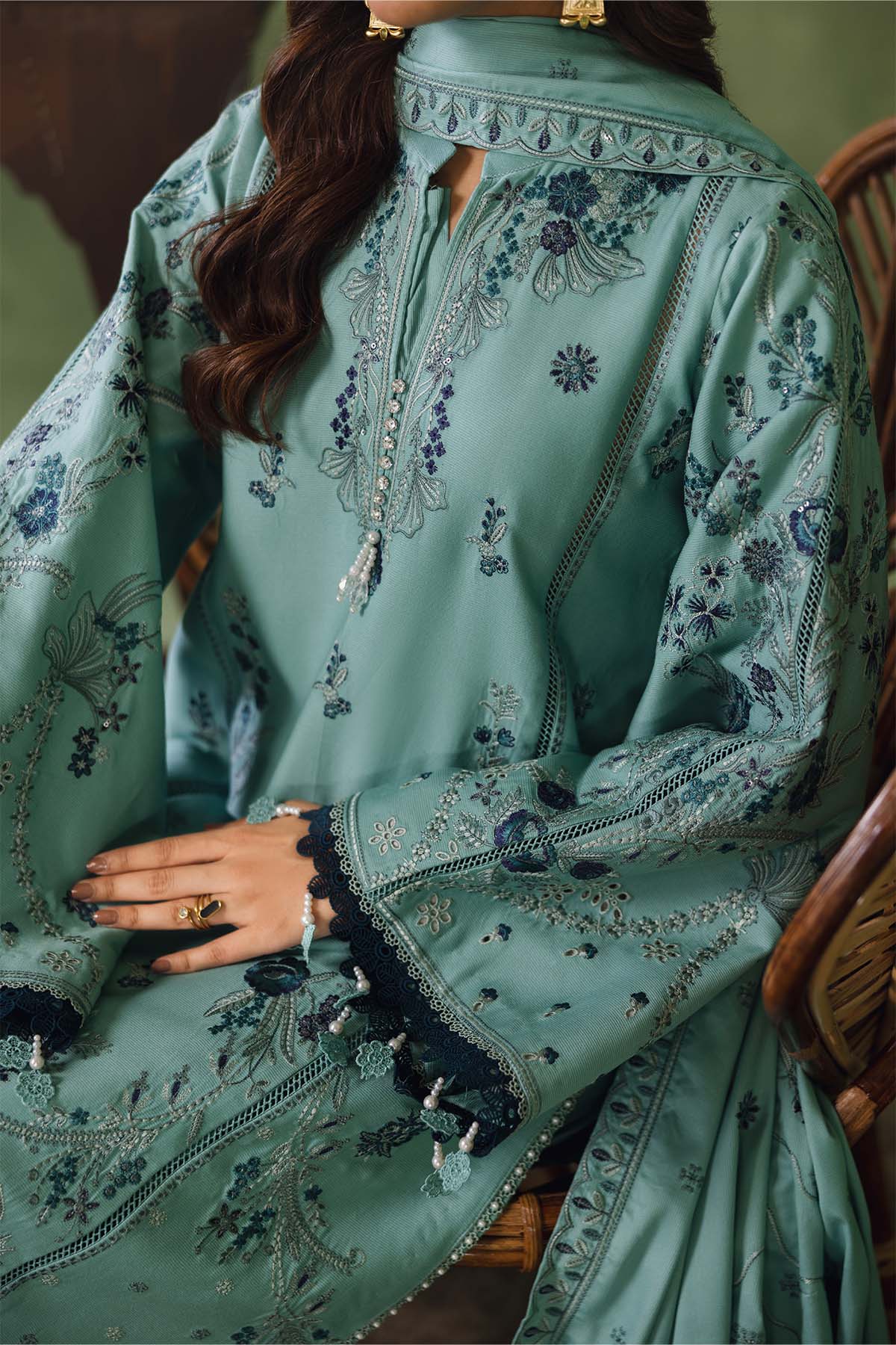 Peridot Cotray 593-B Unstitched 3-Piece Embroidered Cotray Suit - Al-Zafar Fabrics