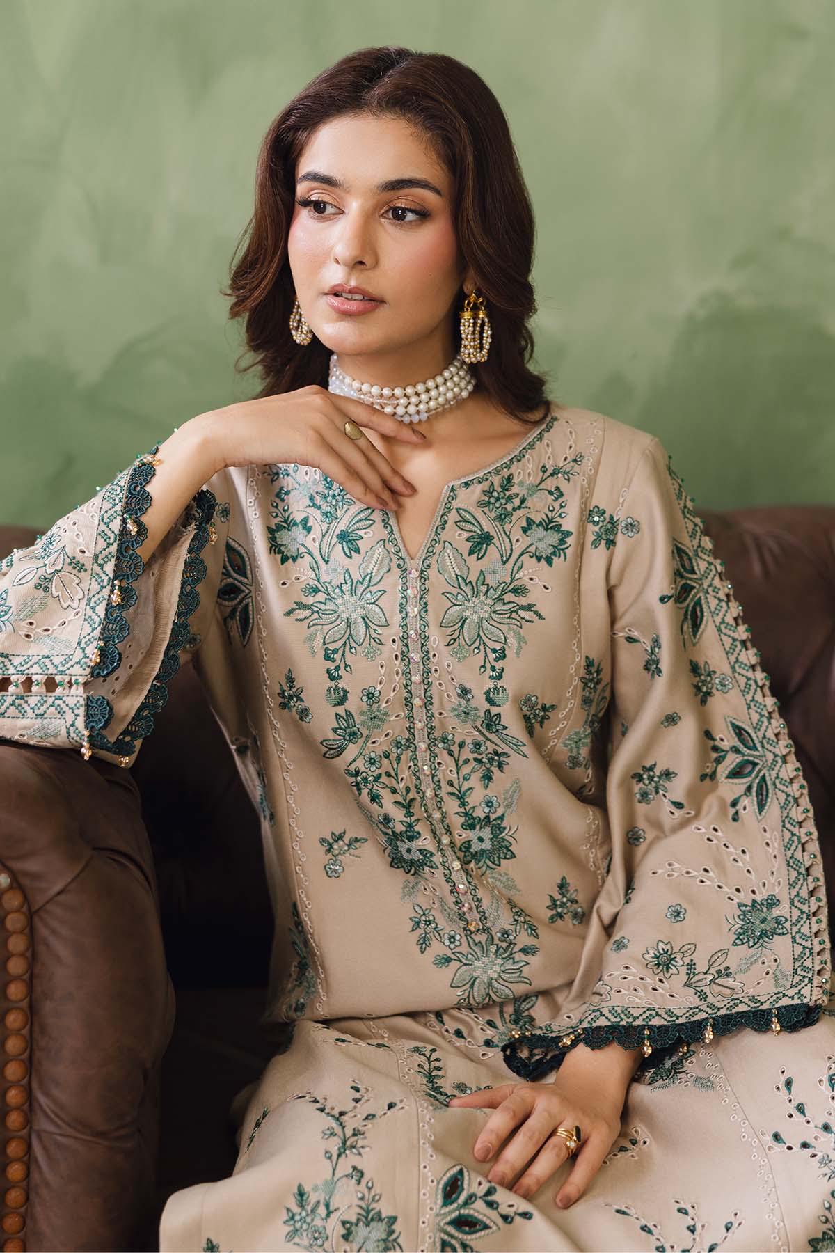 Peridot Cotray 594-A Unstitched 3-Piece Embroidered Cotray Suit - Al-Zafar Fabrics