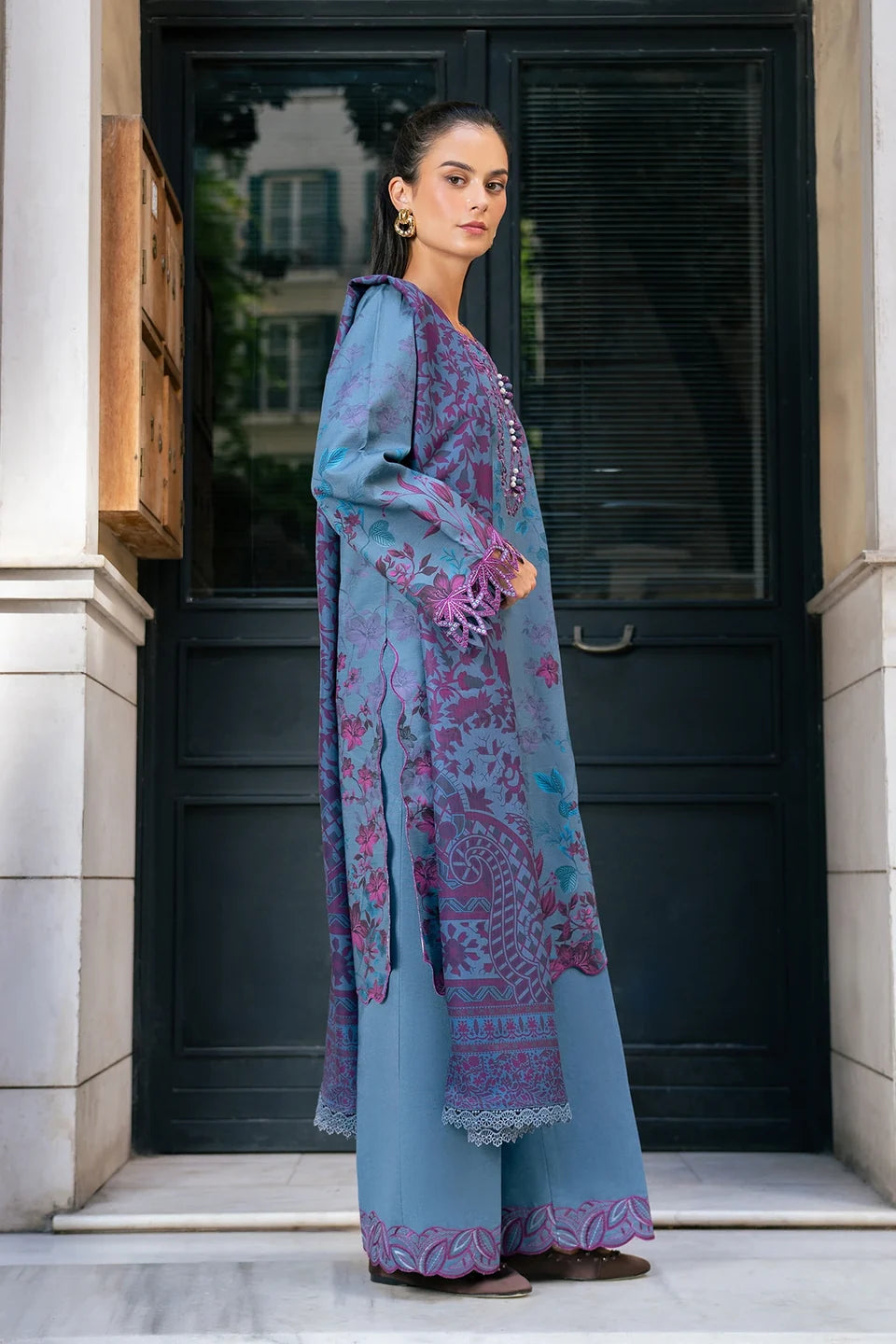 Rang Rasiya Meet Me In Istanbul – Unstitched khaddar 3-Piece Suit | SKYE
