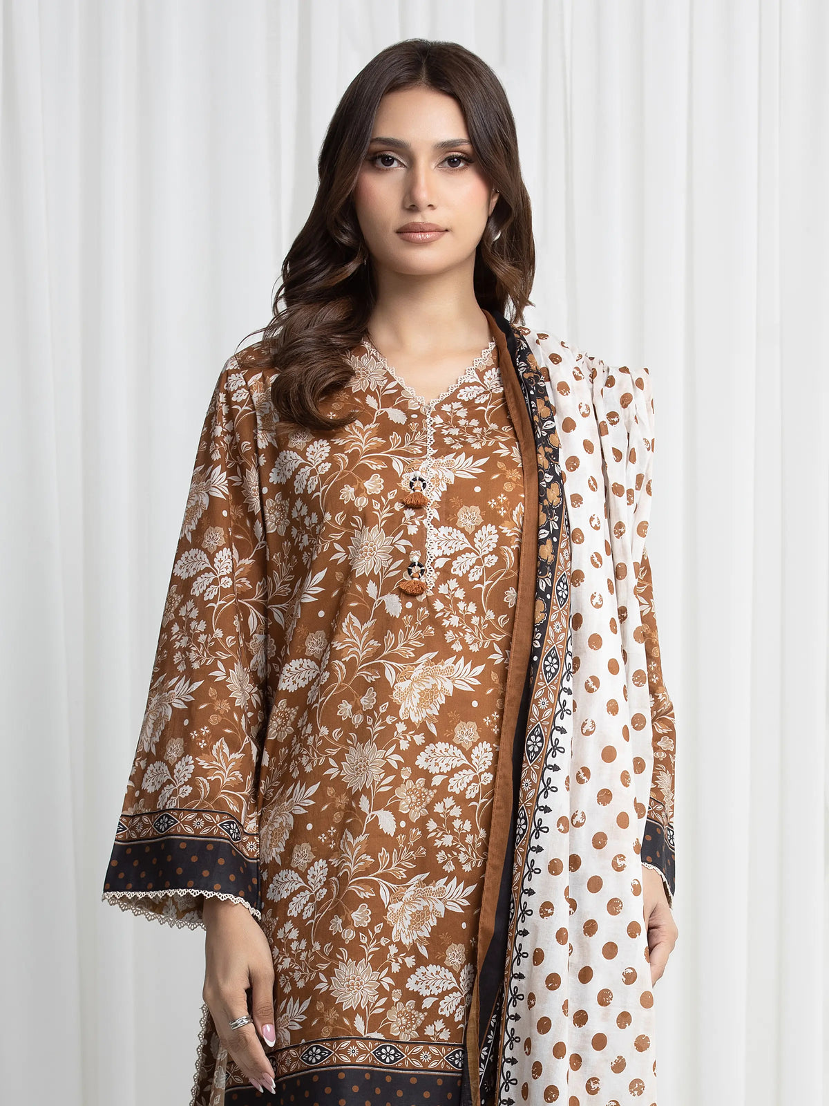 Edenrobe Bronze Printed Khaddar Suit EWU6A3-37025-3P image 2