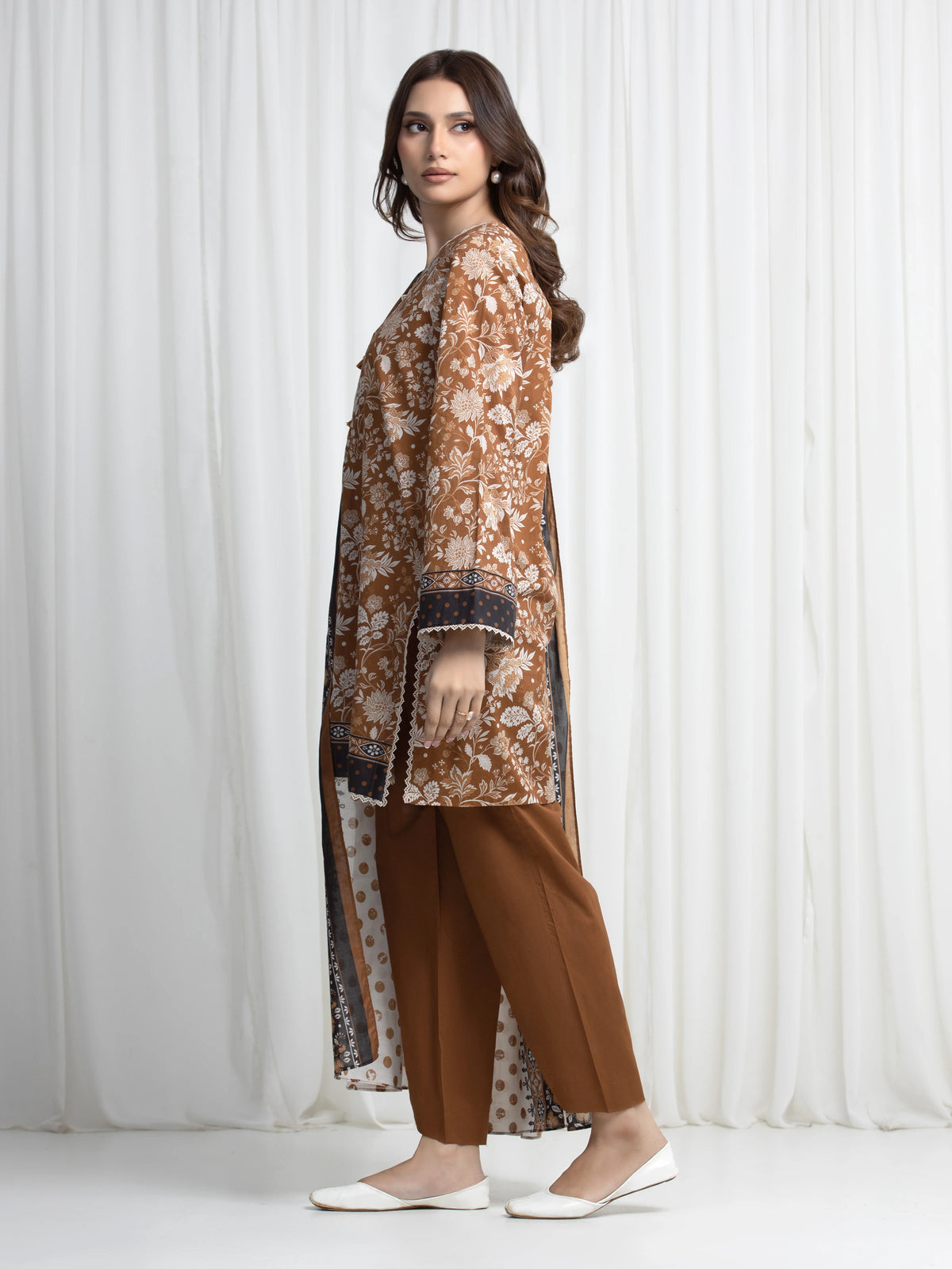 Edenrobe Bronze Printed Khaddar Suit EWU6A3-37025-3P image 5