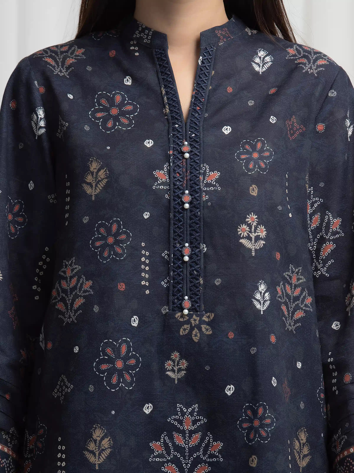 Edenrobe Navy Printed Khaddar Suit EWU6A3-37007-3P image 4