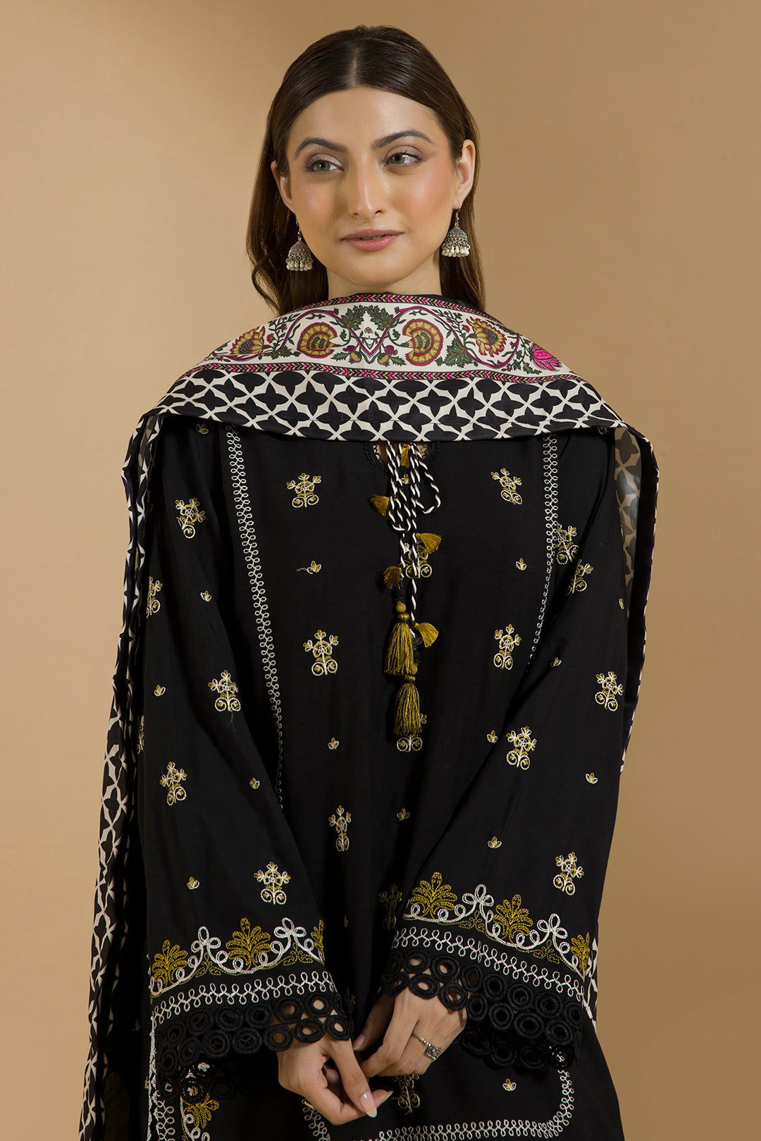 Zellbury black embroidered Linen 3 piece unstitched suit WUW25E30112 image 3