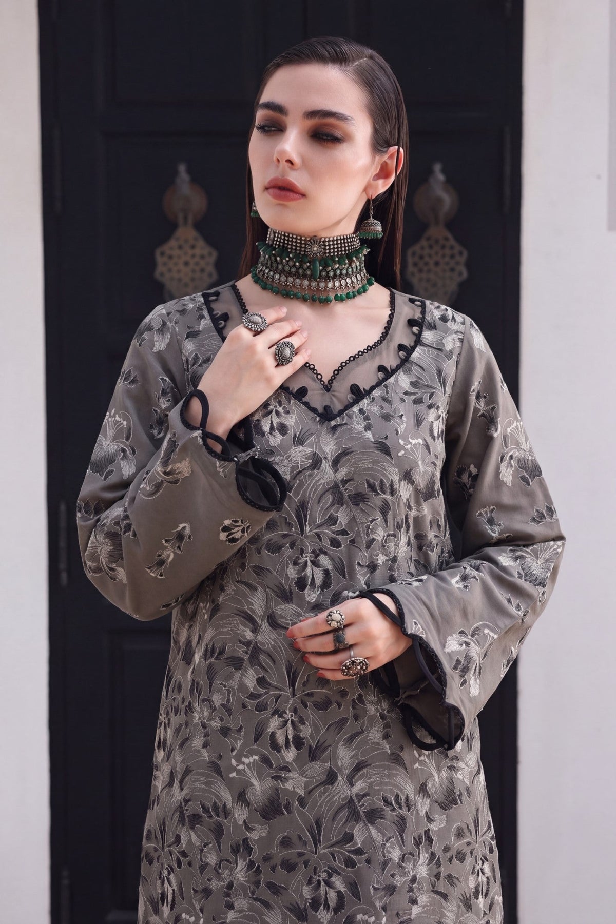 Safwa KEG-20 Olive Khaddar suit fabric