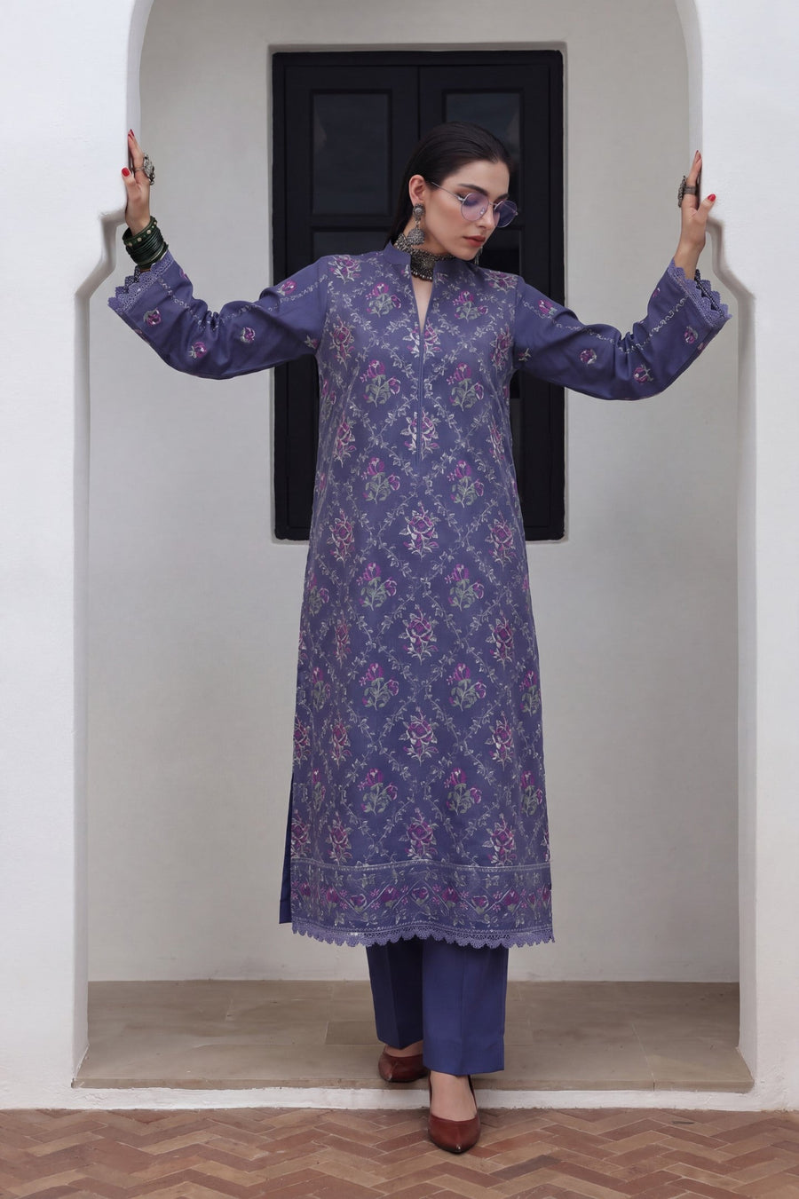Safwa KEG-19 Olive Khaddar suit front