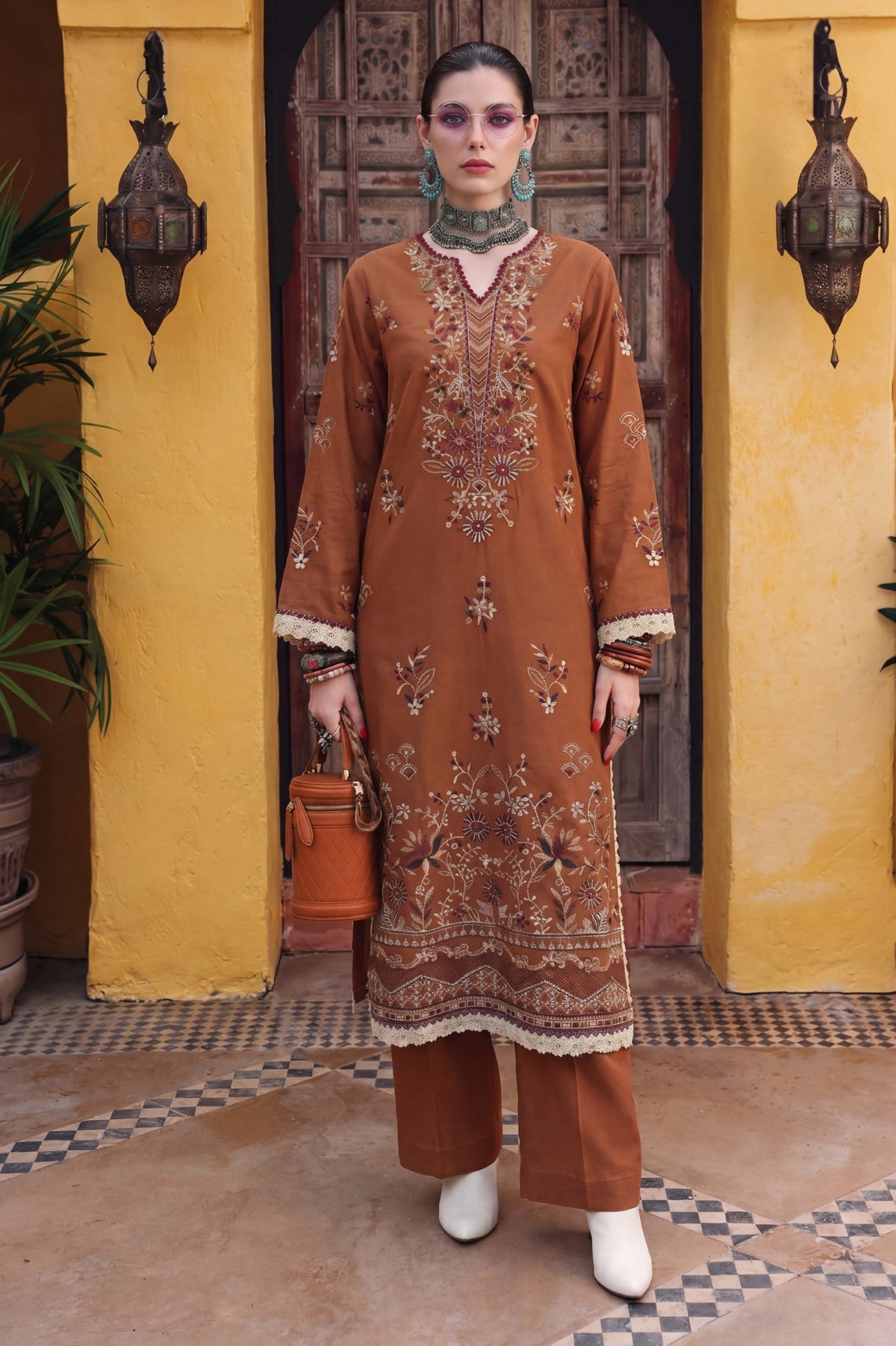 Safwa KEG-13 Olive Khaddar suit front