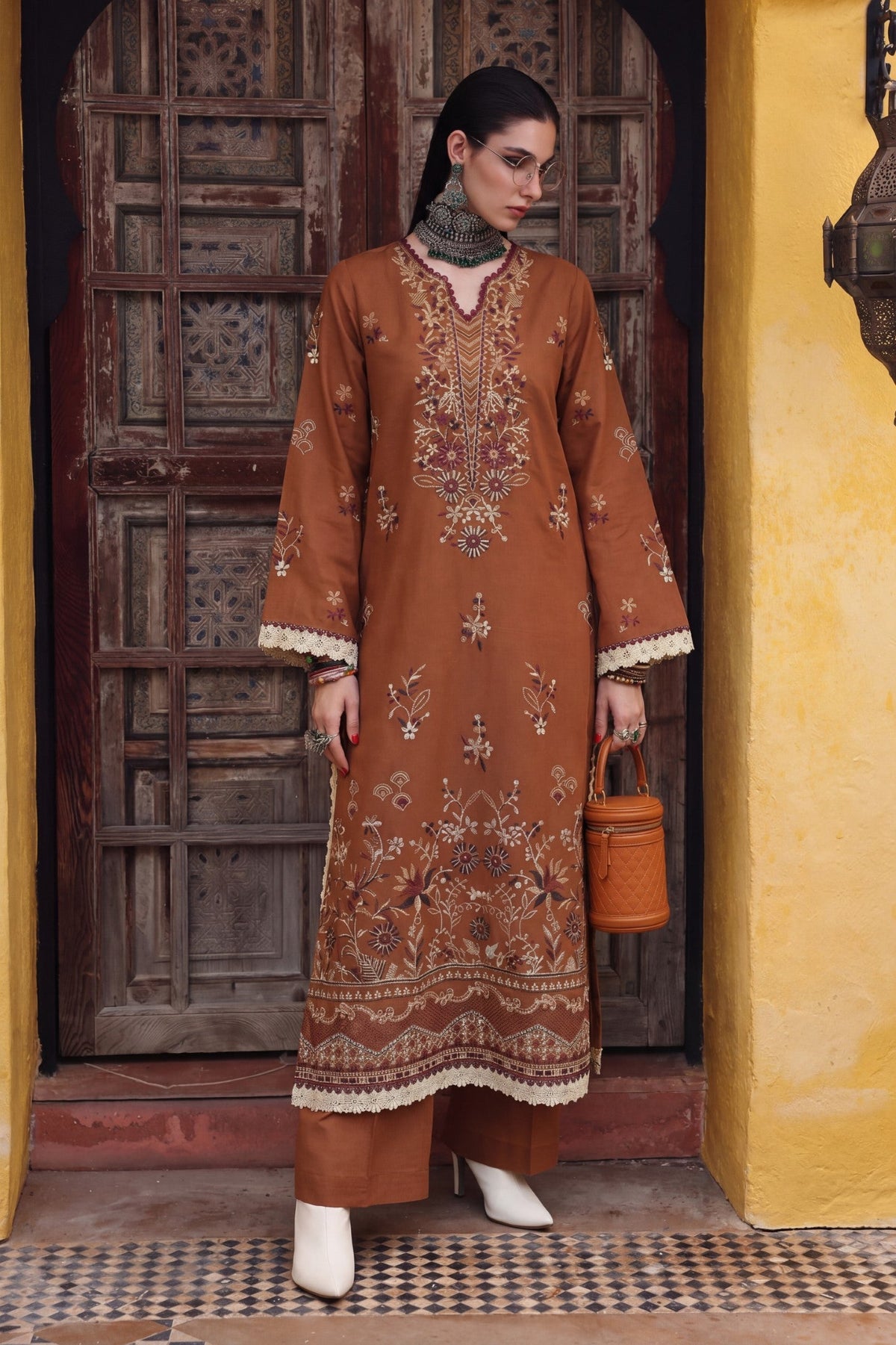 Safwa KEG-13 Olive Khaddar suit fabric