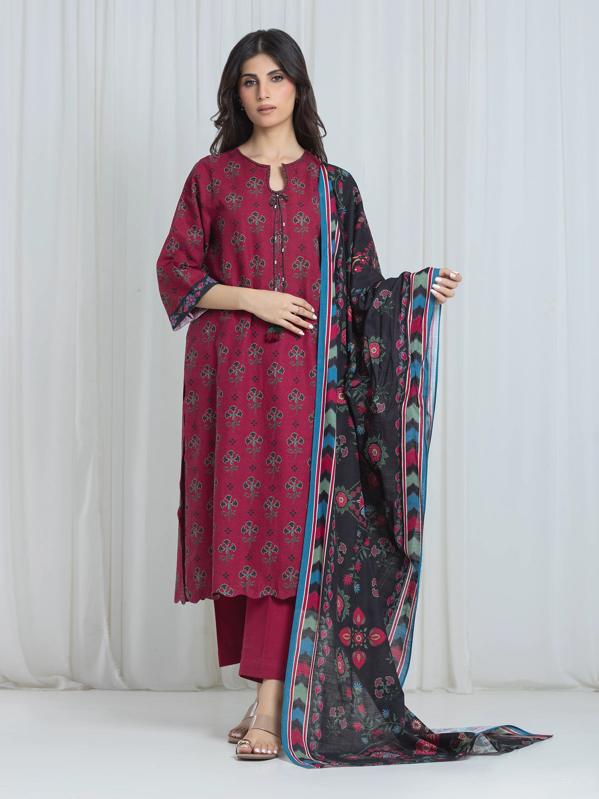 Edenrobe Pink Printed Khaddar Suit Image 1