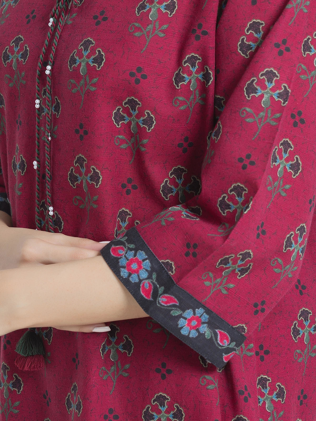 Edenrobe Pink Printed Khaddar Suit Image 3