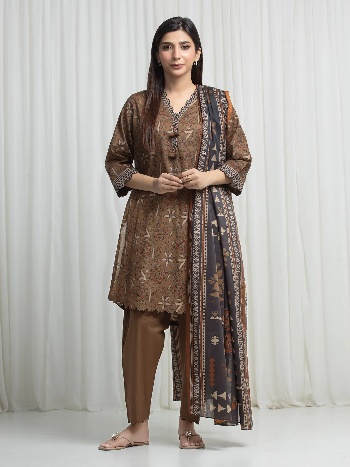 Edenrobe Dark Olive Printed Khaddar Suit – Image 1