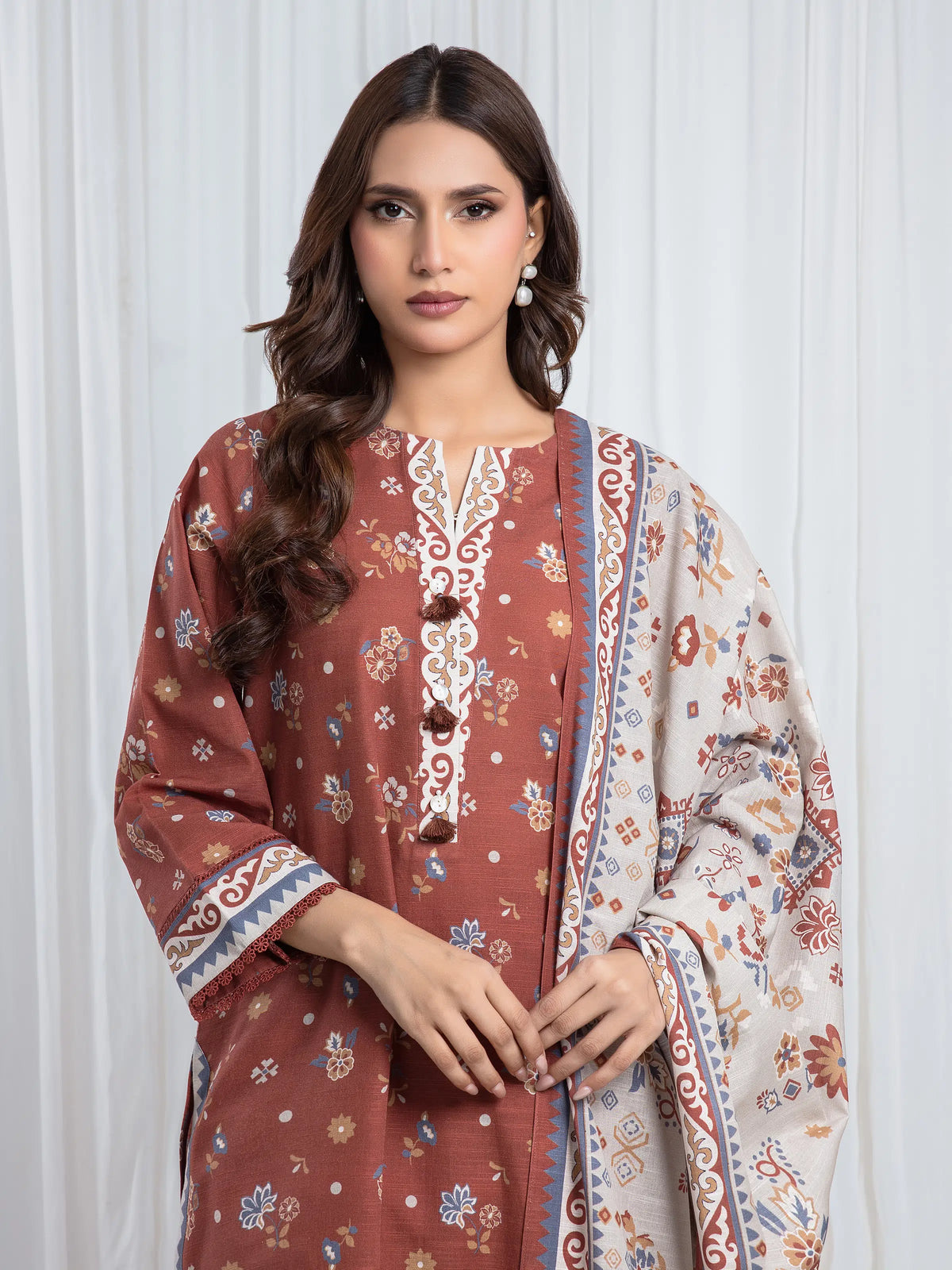 Edenrobe Brown Printed Khaddar Suit Image 2