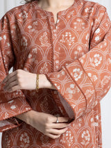Edenrobe Brown Printed Khaddar Suit Image 3