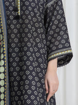 Edenrobe Black Printed Khaddar Suit Image 4