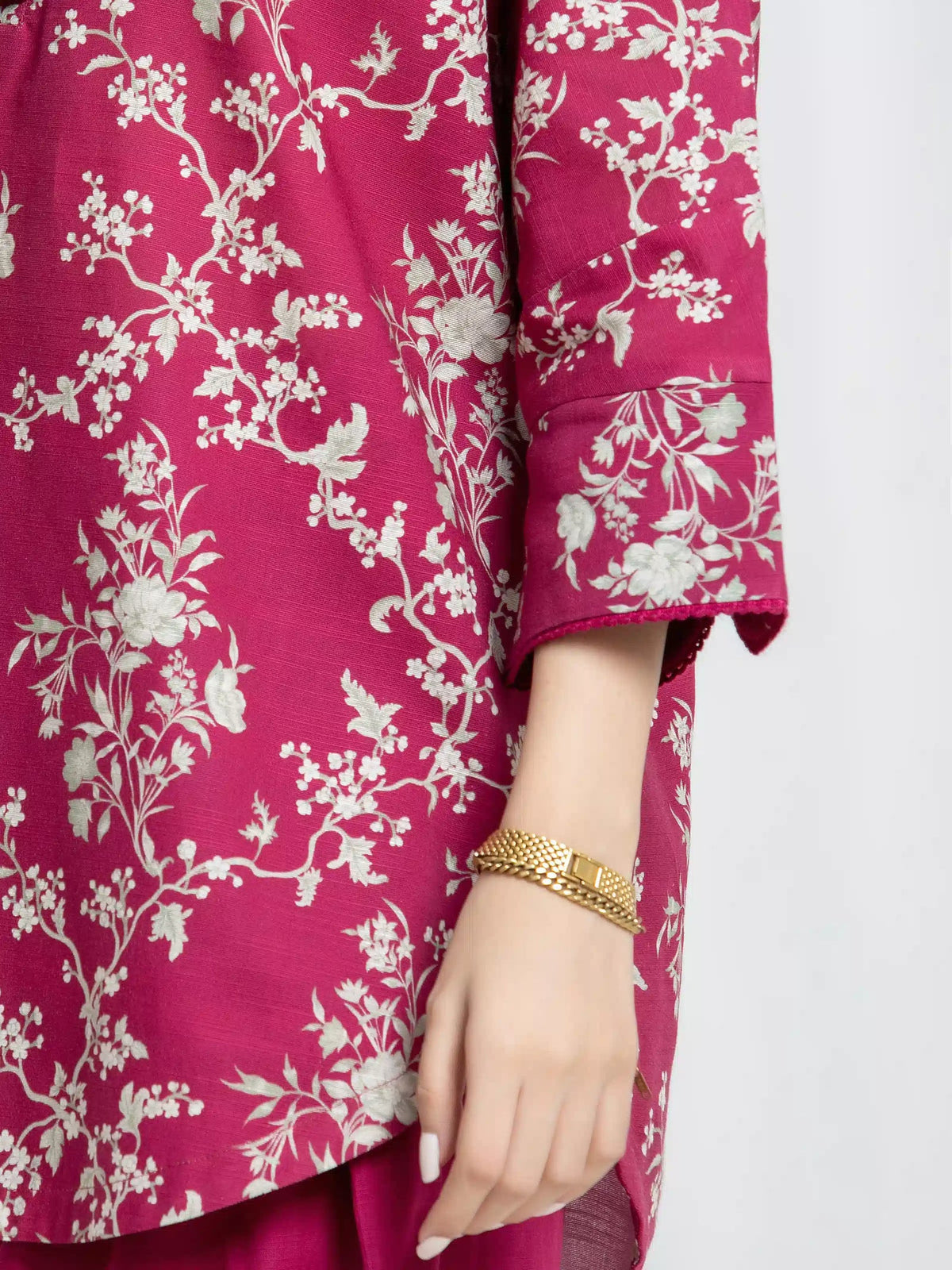 Edenrobe Dark Pink Printed Khaddar Suit 3 Piece Unstitched – Image 3