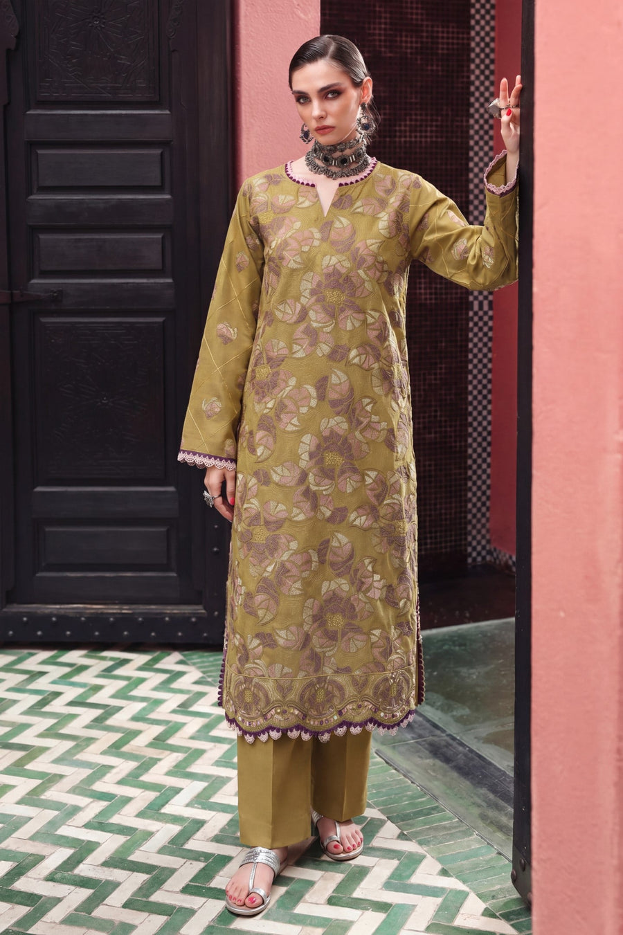 Safwa KEG-18 Olive Khaddar suit front