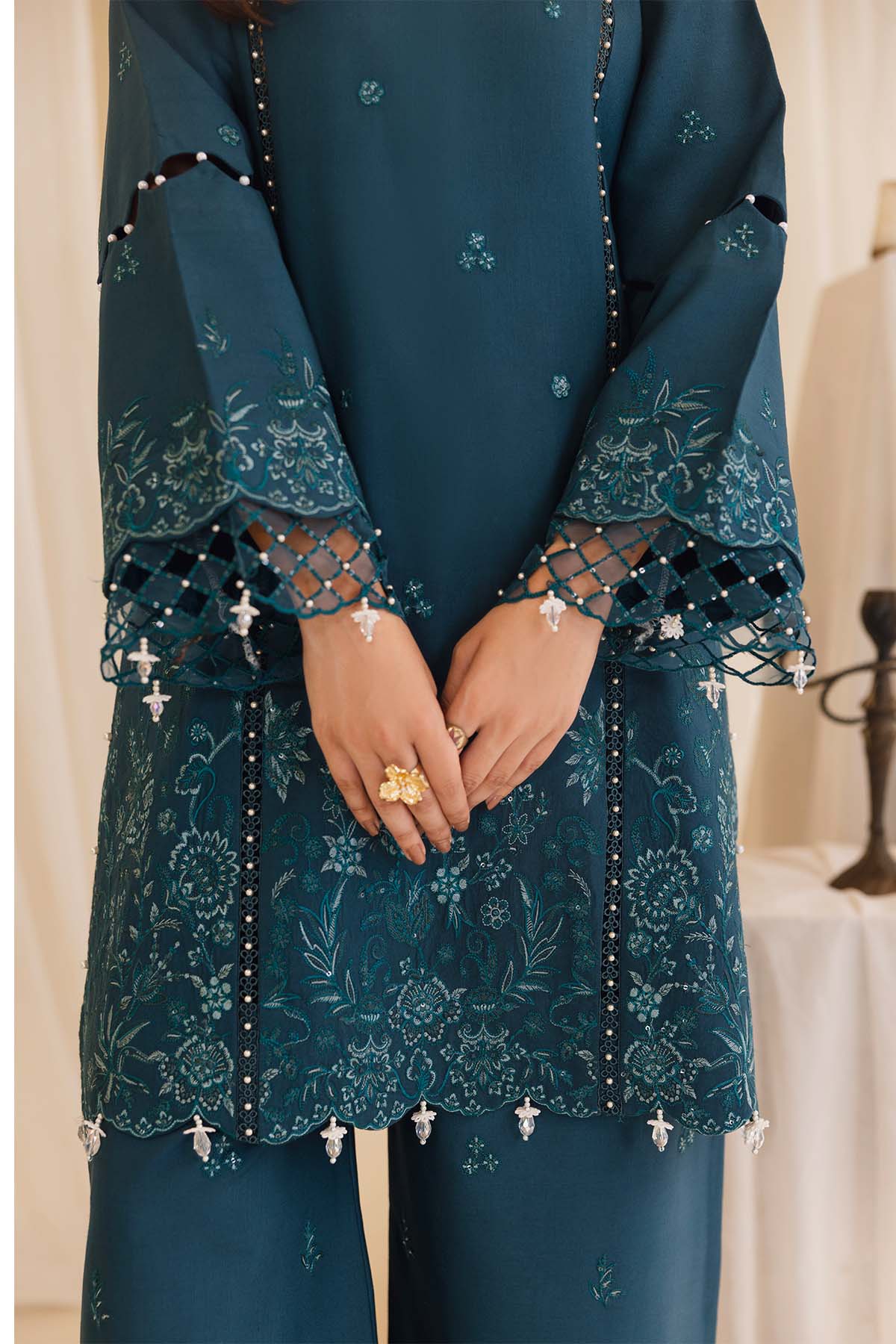 Peridot Cotray 595-A Unstitched 3-Piece Embroidered Slub Linen Suit - Al-Zafar Fabrics