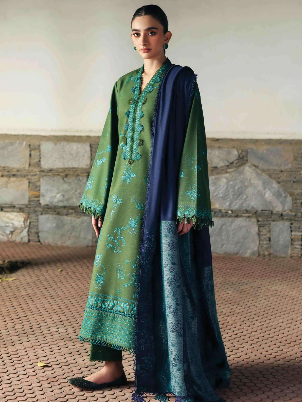 Republic Womenswear Amaris Unstitched Khaddar 3Pc Suit D-06 - Al-Zafar Fabrics