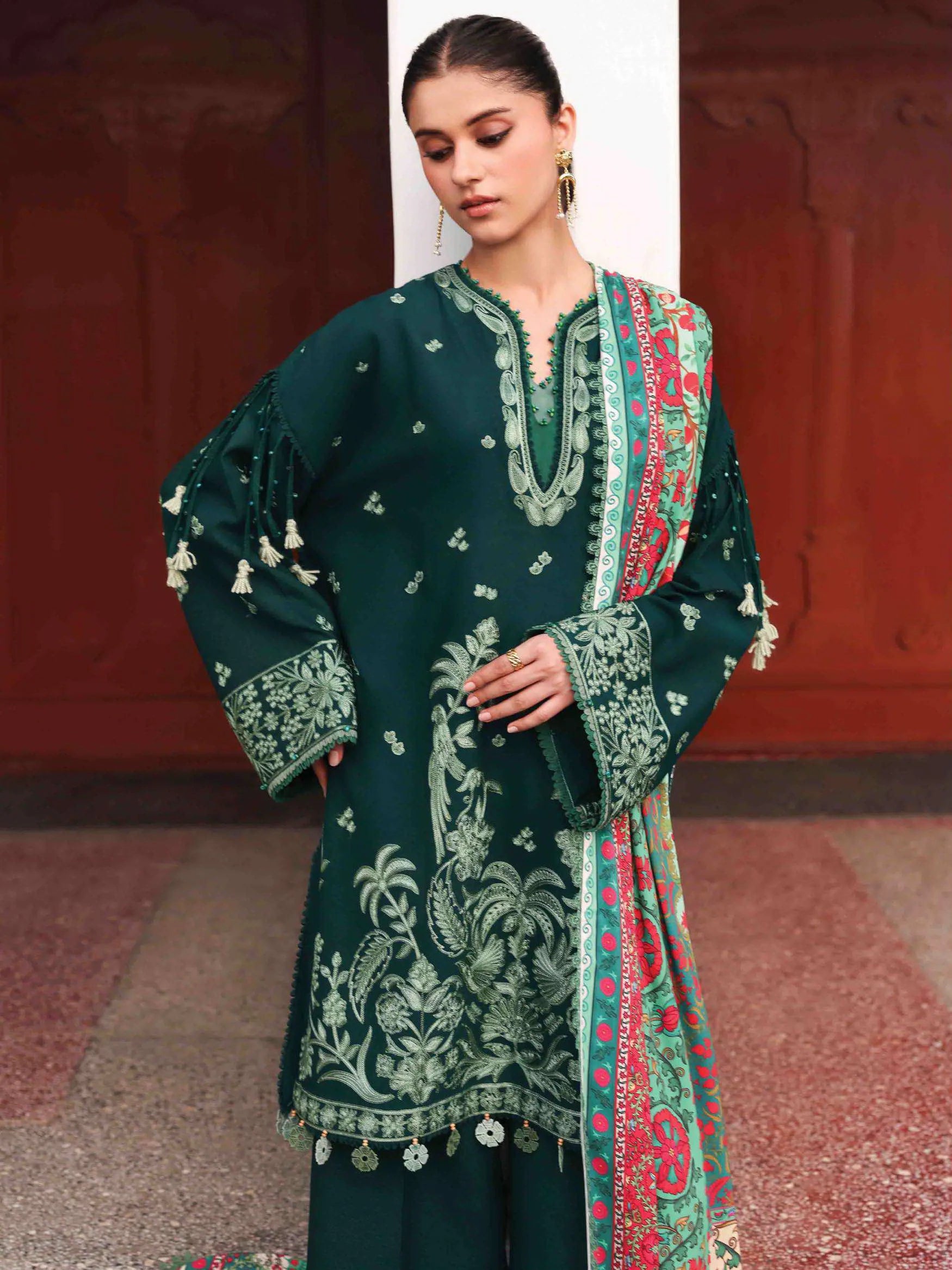 Republic Womenswear Amaris Unstitched Karandi 3Pc Suit D-07 - Al-Zafar Fabrics