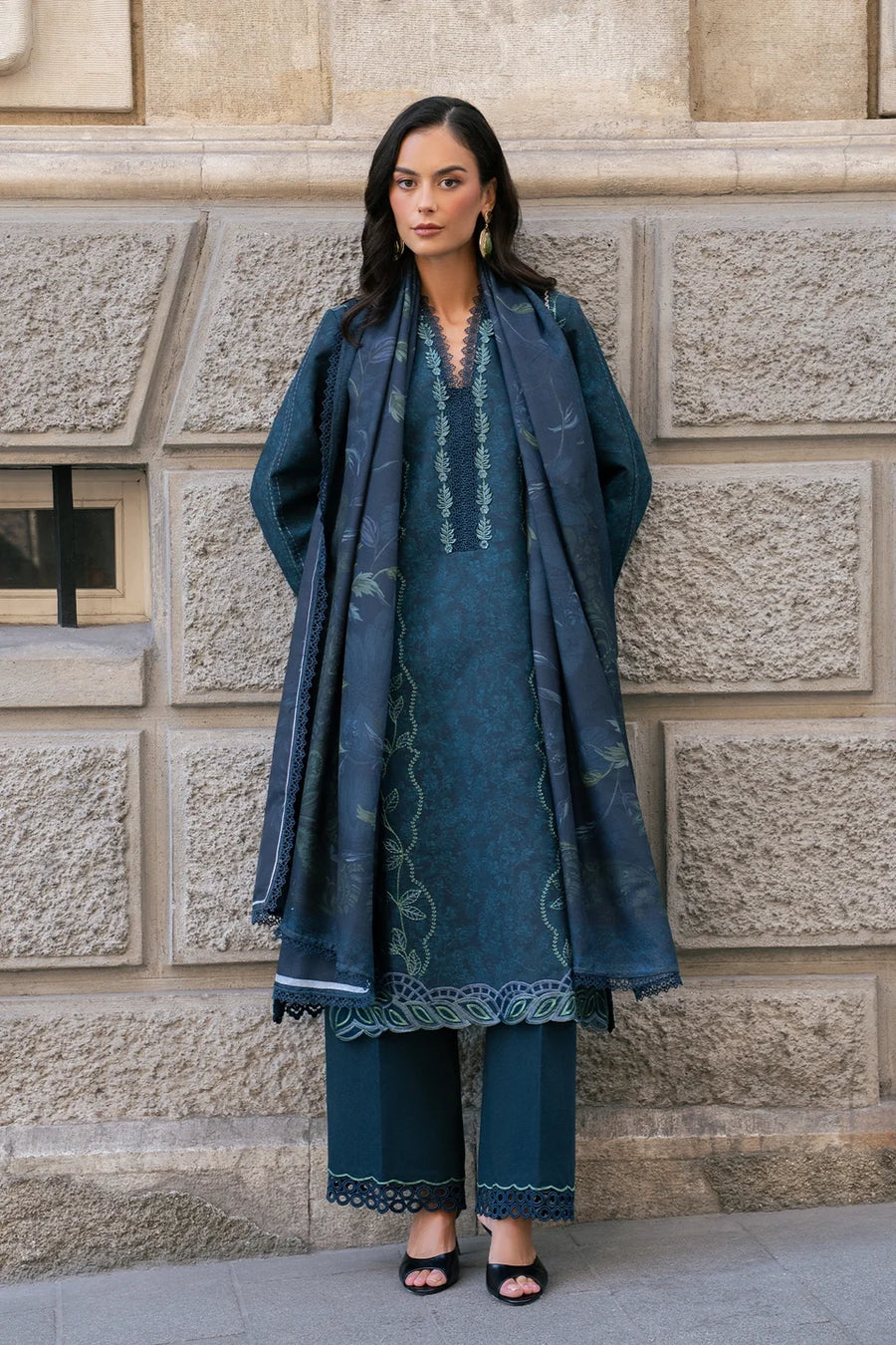 Rang Rasiya Meet Me In Istanbul – Unstitched khaddar 3-Piece Suit | DUSK