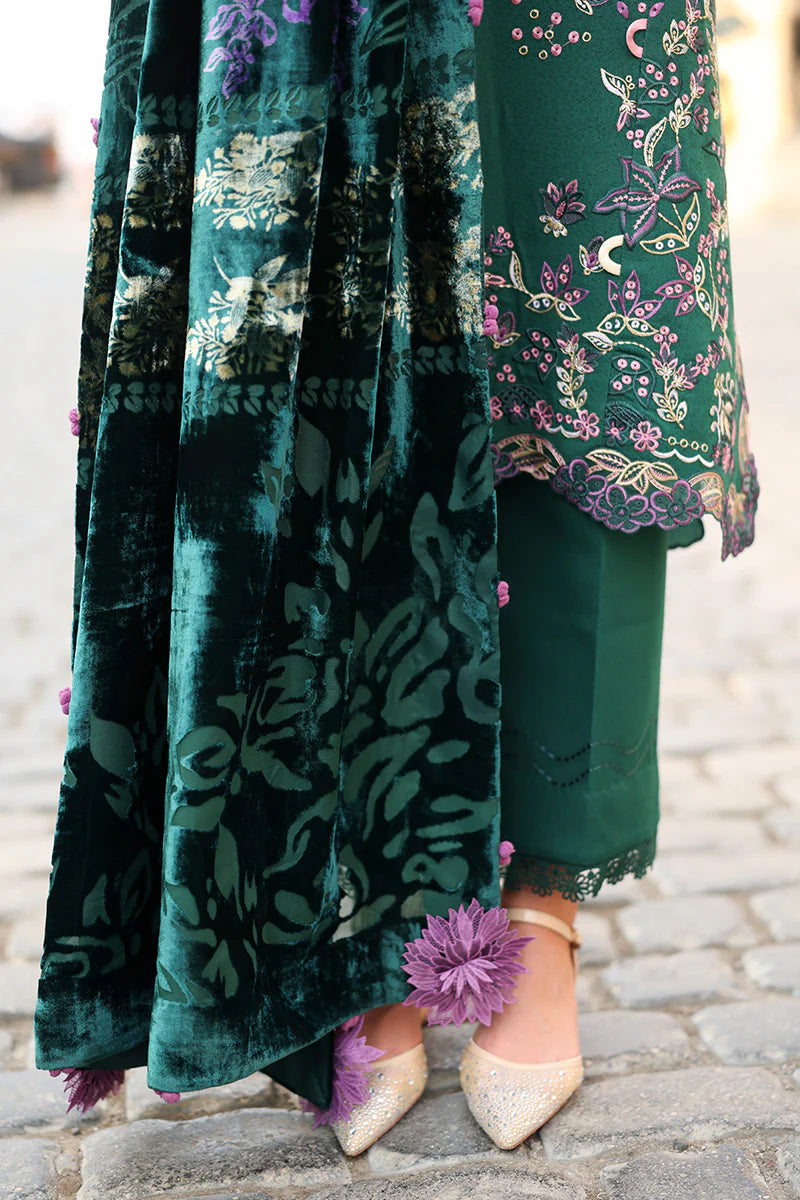 Rang Rasiya Carnation 3Pc Embroidered Karandi Suit D-04 Matcha