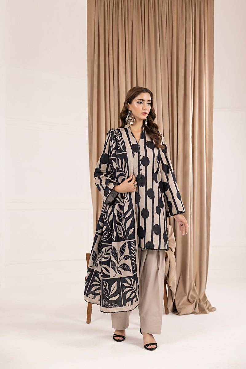 Salina Printed Khaddar Chapter 6 Unstitched 3pc suit SPKV6-5 - Al-Zafar Fabrics