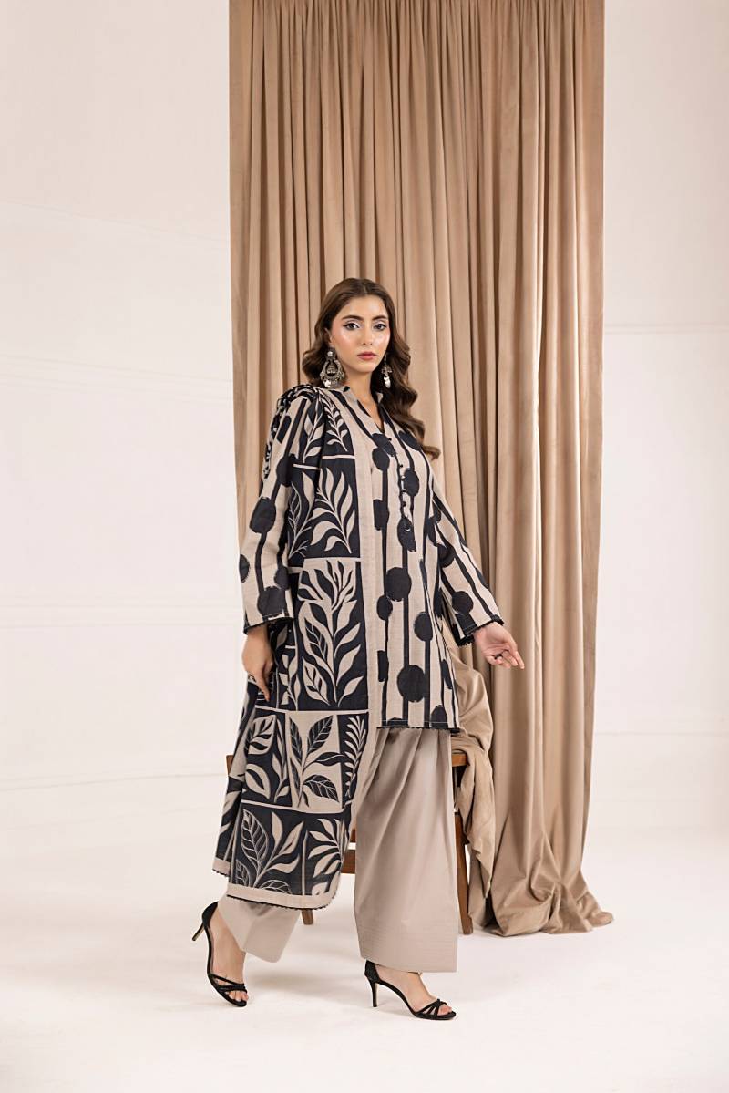 Salina Printed Khaddar Chapter 6 Unstitched 3pc suit SPKV6-5
