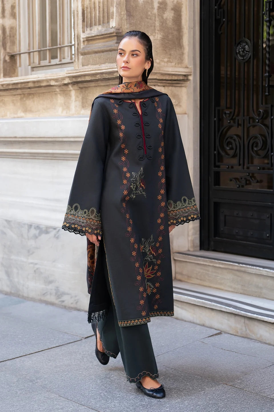 Rang Rasiya Meet Me In Istanbul – Unstitched Linen 3-Piece Suit | VELORA