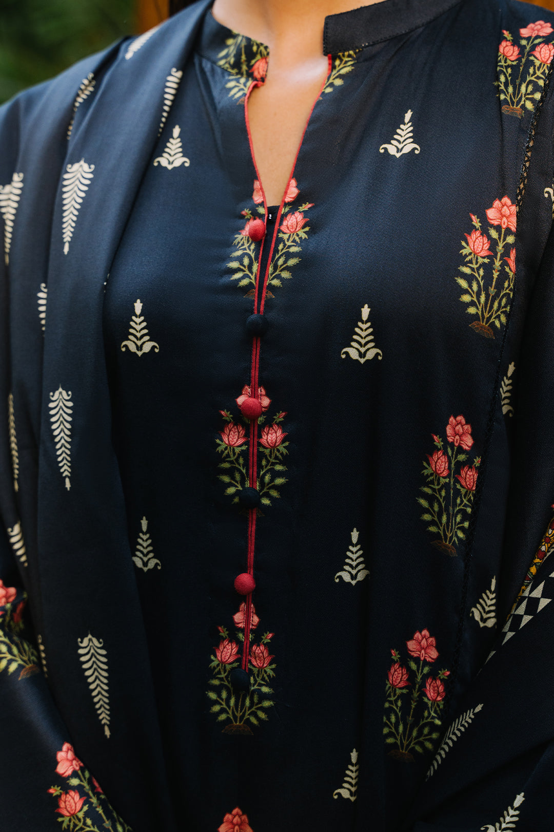 Zellbury black with multicolour floral accents unstitched 3 piece suit WUW24X30204 image 4