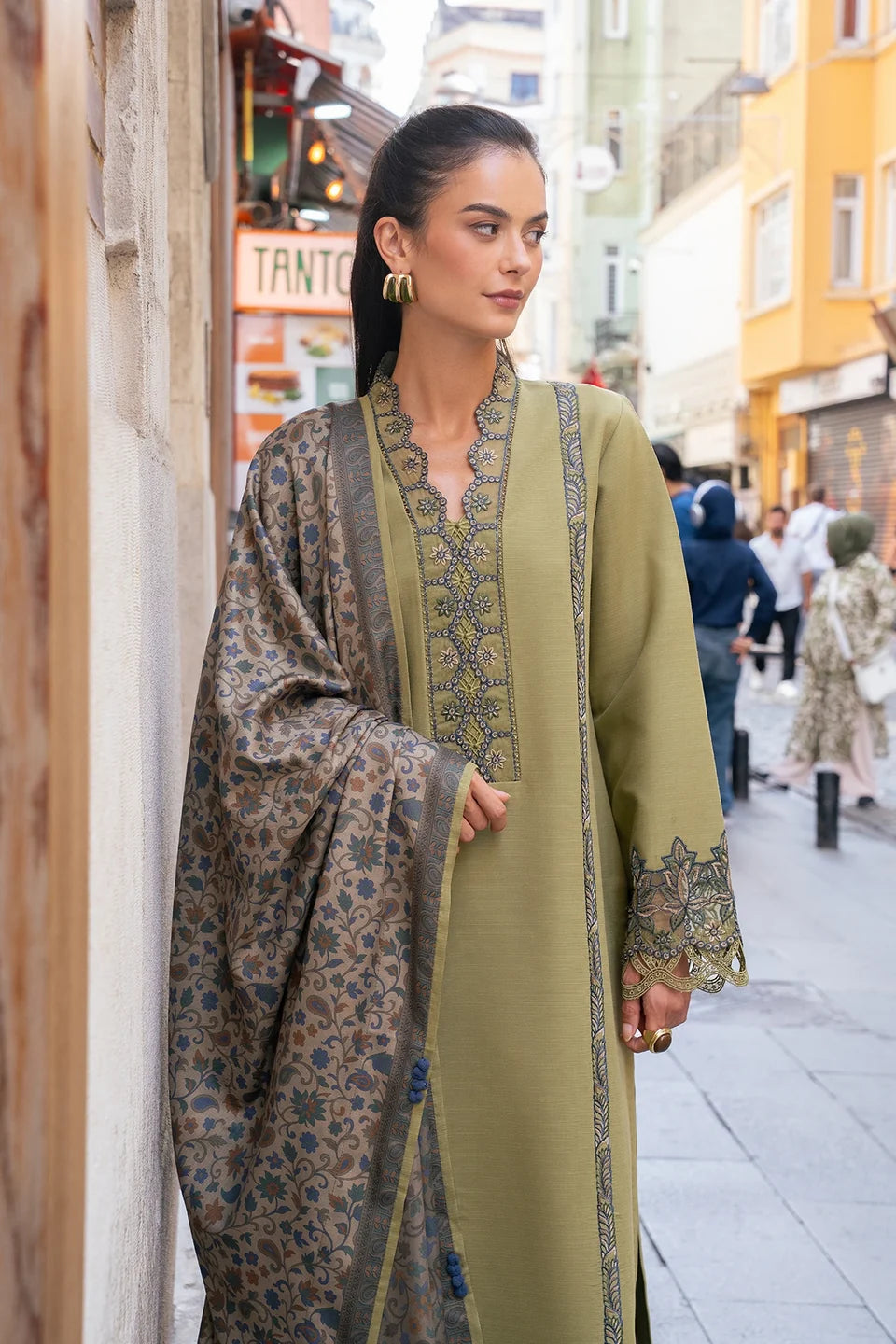Rang Rasiya Meet Me In Istanbul – Unstitched Linen 3-Piece Suit | WILLOW