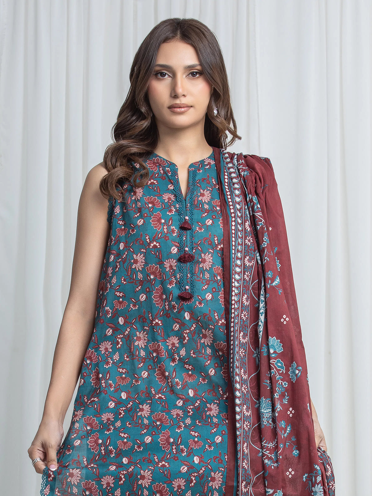 Edenrobe Teal Printed Khaddar Suit EWU6A3-37021-3P image 2