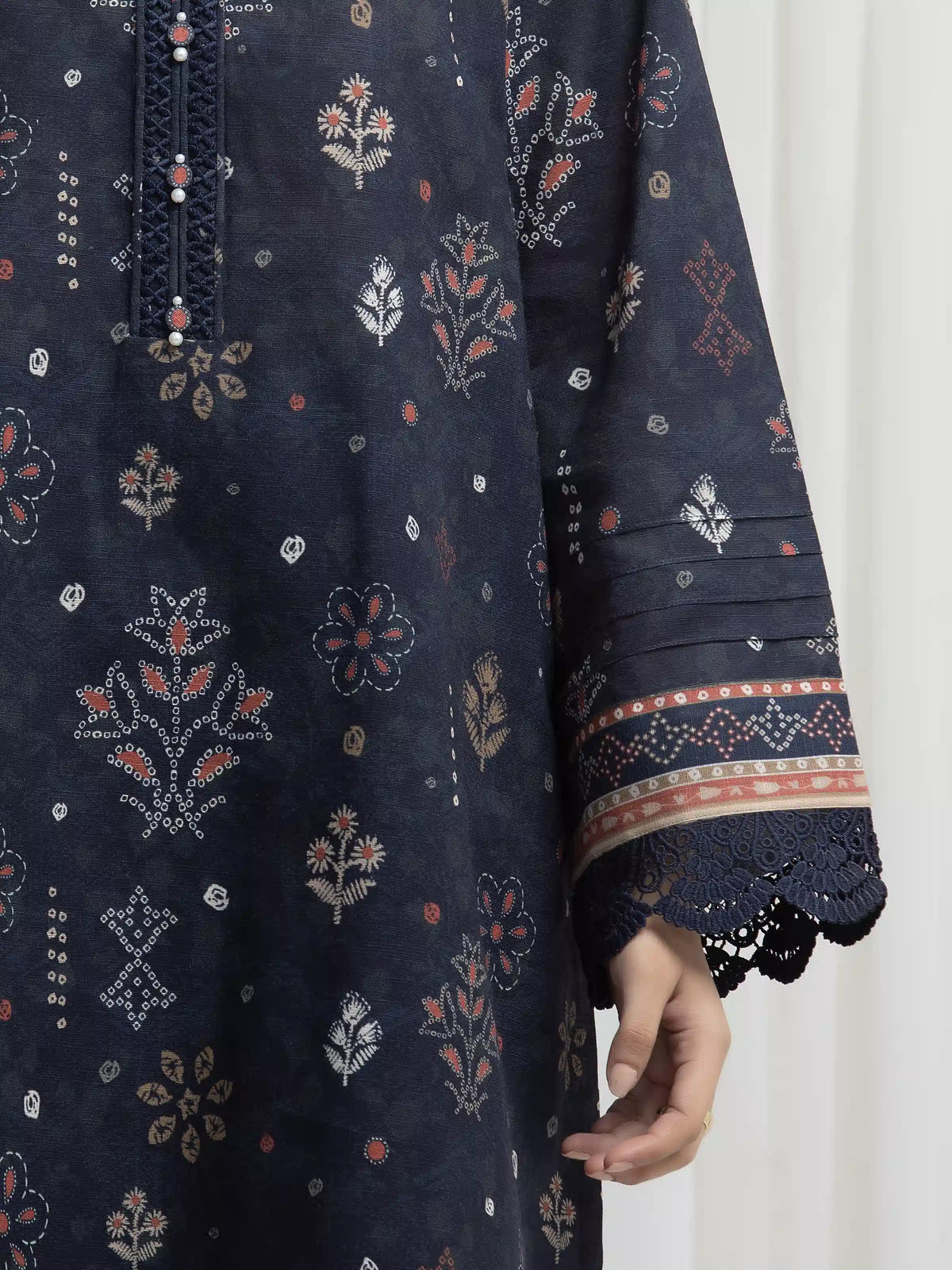 Edenrobe Navy Printed Khaddar Suit EWU6A3-37007-3P image 3