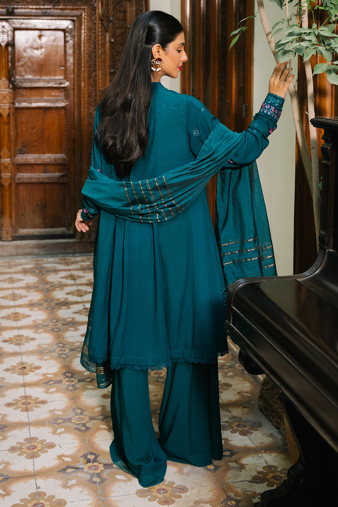 Zellbury teal viscose suit fabric and dupatta view