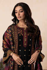 Close-up embroidery of Zellbury black Khaddar suit